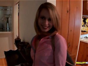 Kassius Kay picked up and wedges stiffy in her poon for additional money